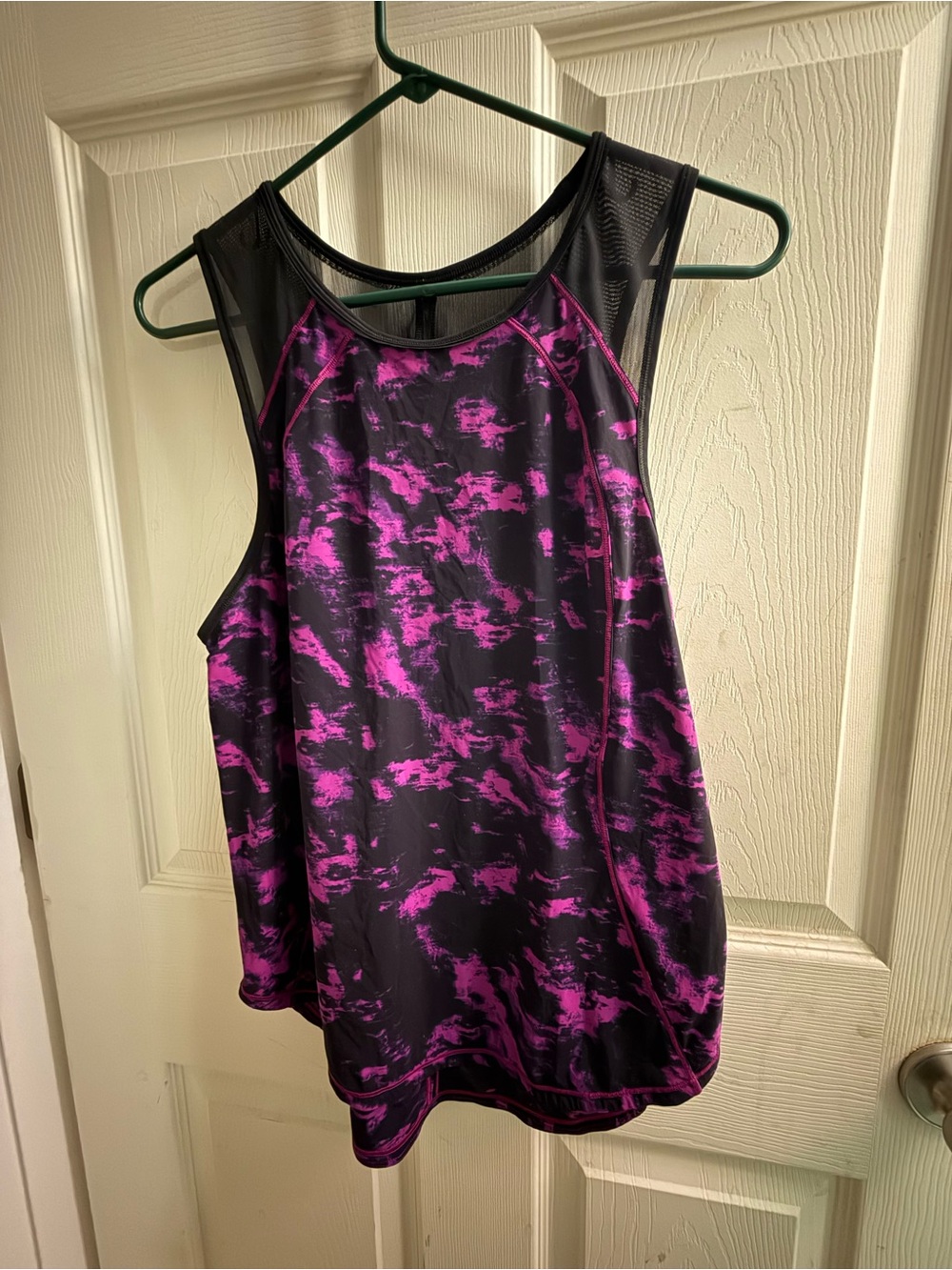lululemon athletica Black & Magenta purplely Patterned Sculpt Tank